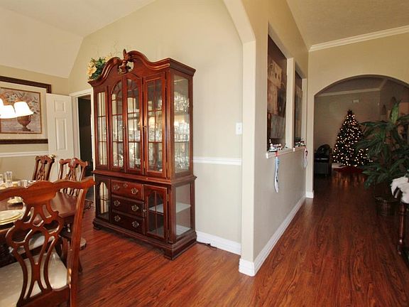 2nd image of 3408 Dorsey Ln