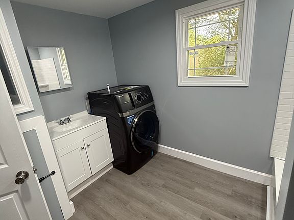 3rd image of 1203 Cowboy Ln #B