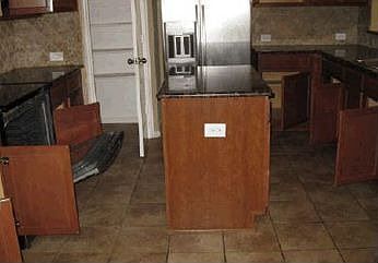 4th image of 498 Grayson Ln