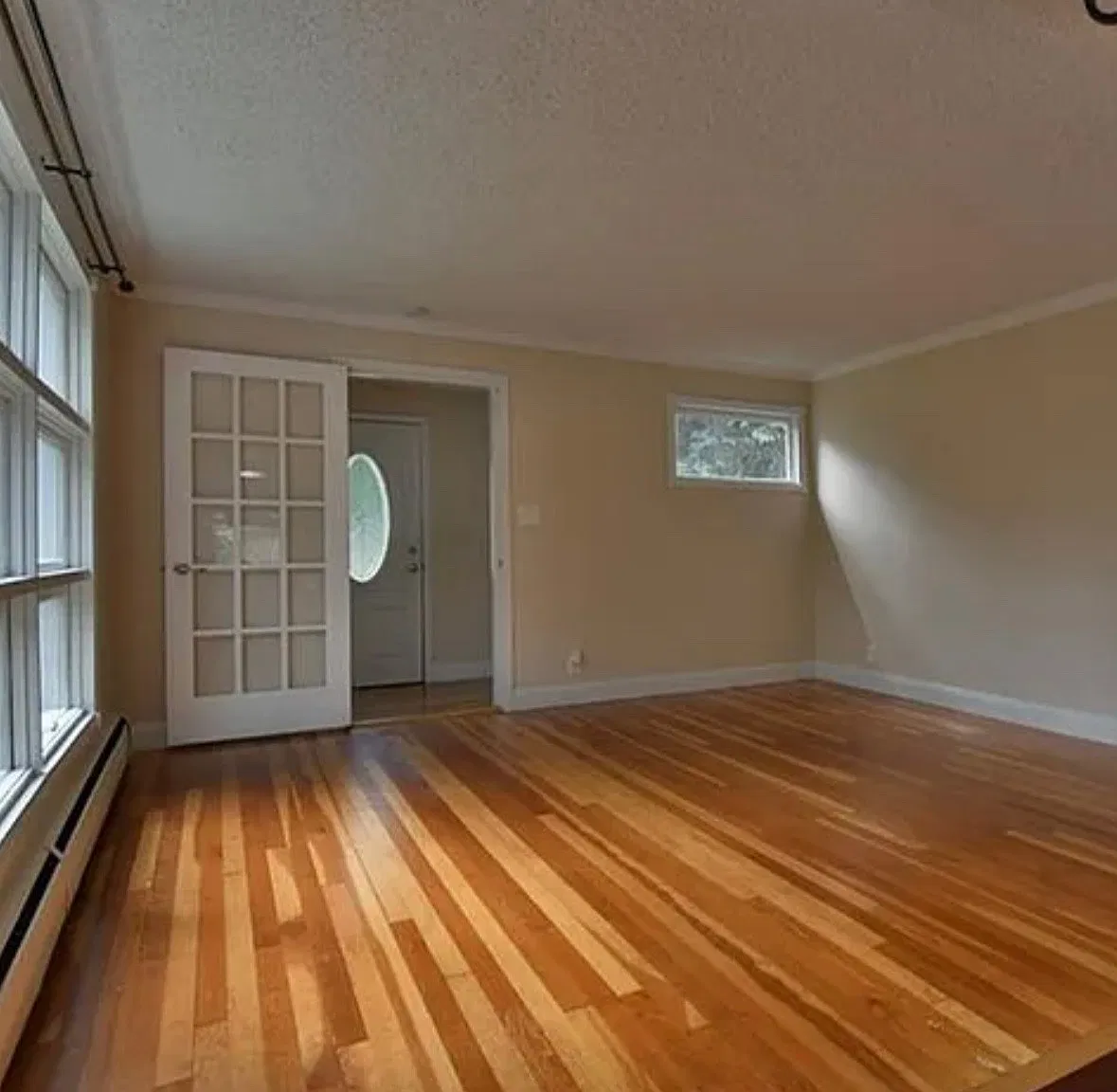 3 bed, 1502 sqft, $2,350 — Photo 4