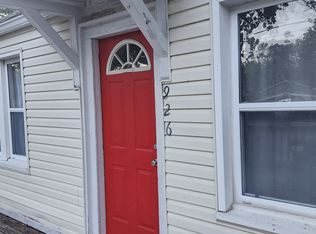 926 W Sycamore St, Nevada, MO 64772