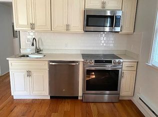 14 Corlett Pl FLOOR 2, Huntington Station, NY 11746