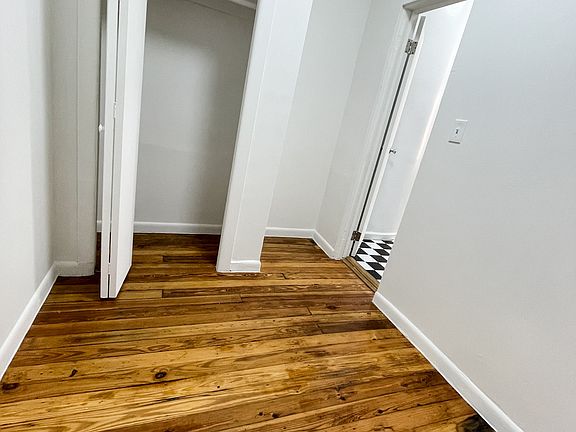 4th image of 234 Thompson St APT 17