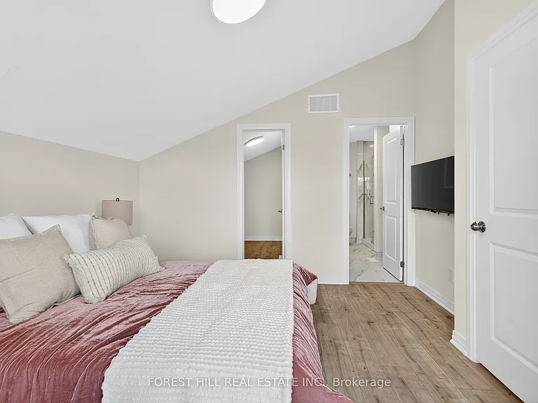 52 Albright Ave #D — Photo 23