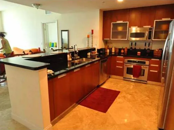 7901 Hispanola Ave APT 2004, North Bay Village, FL 33141