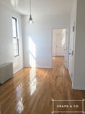 Rented by Grand & Co. | media 17