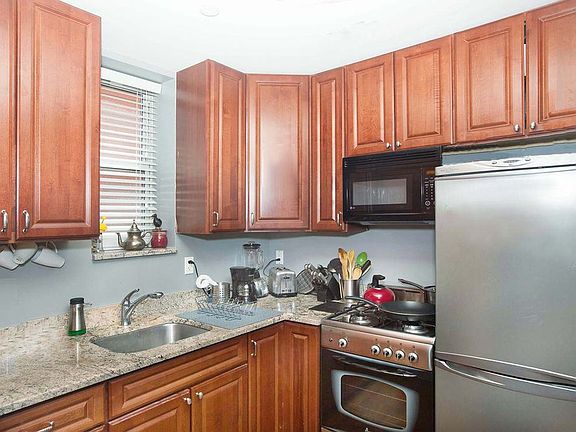 2nd image of 25-25 Newtown Ave #2D
