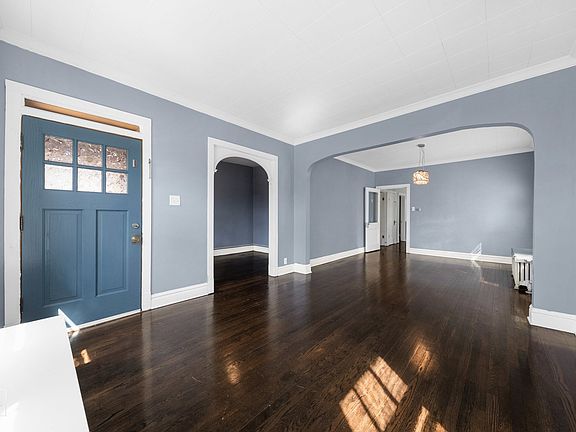 2nd image of 1519 S 58th Ct