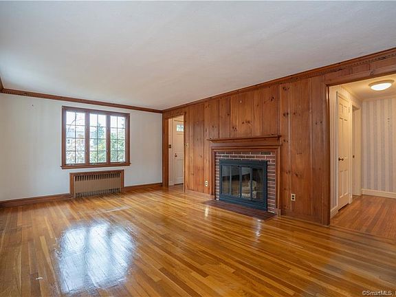 3rd image of 12 Walker Ln