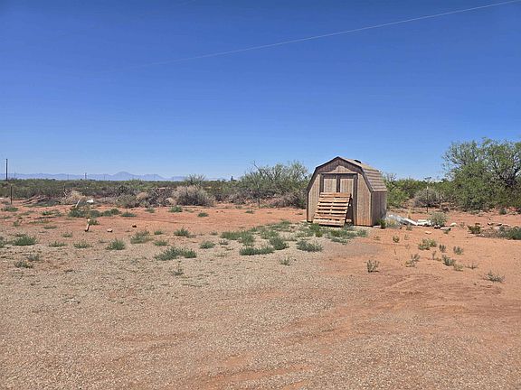 4th image of 33 Dingo Rd