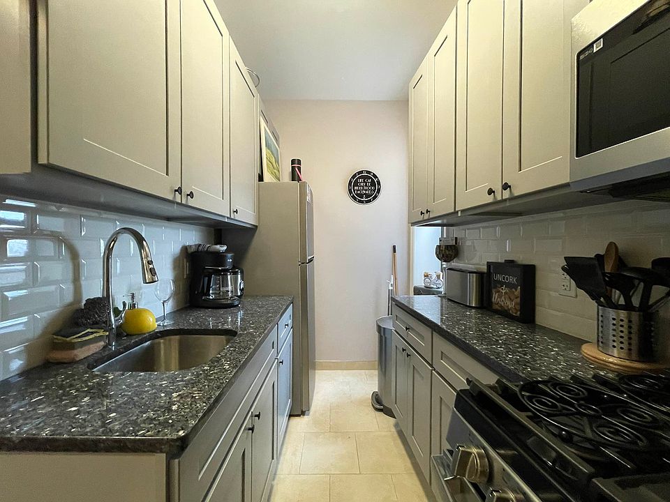 1st image of 6 Nicholas St #3C
