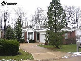 2nd image of 726 Woodlake Dr