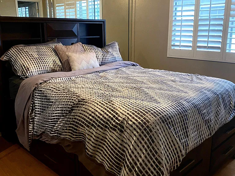 721 E Montebello Ave #213 — Photo 13
