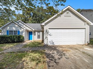 2824 Cedar Trace Dr, Ellenwood, GA 30294