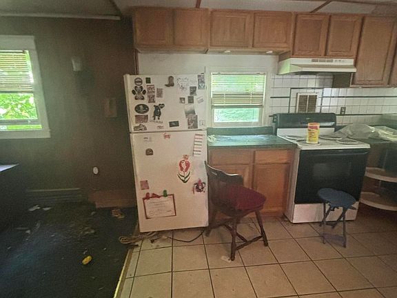 5th image of 116 South Street