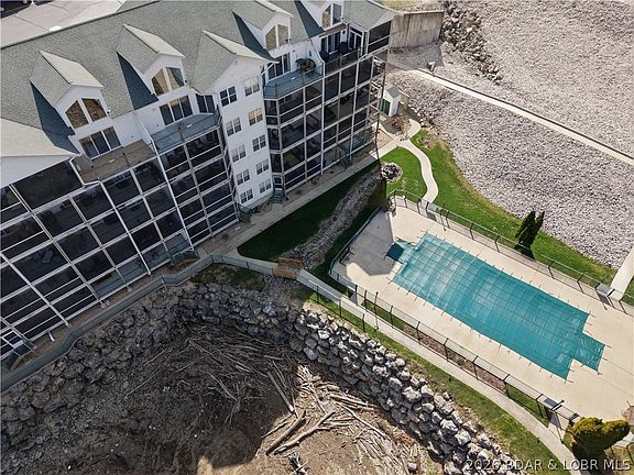 3rd image of 464 Cedar Heights Dr #1D