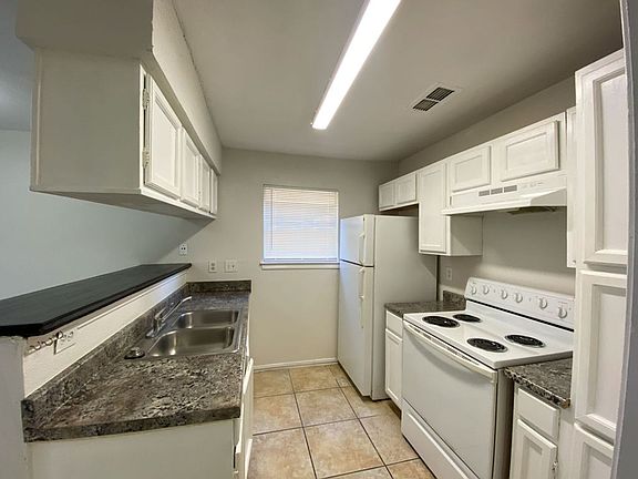 4th image of 4107 Medical Dr APT 8108