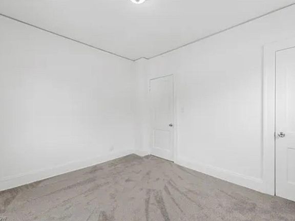 4th image of 1709 Amberly Ave
