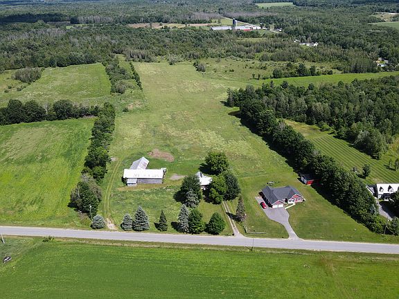 3rd image of 604-606 Lamberton Rd