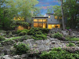 29 Horseshoe Rd, Cos Cob, CT 06807