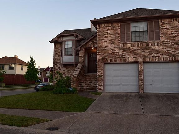 2nd image of 778 Eiffel Dr