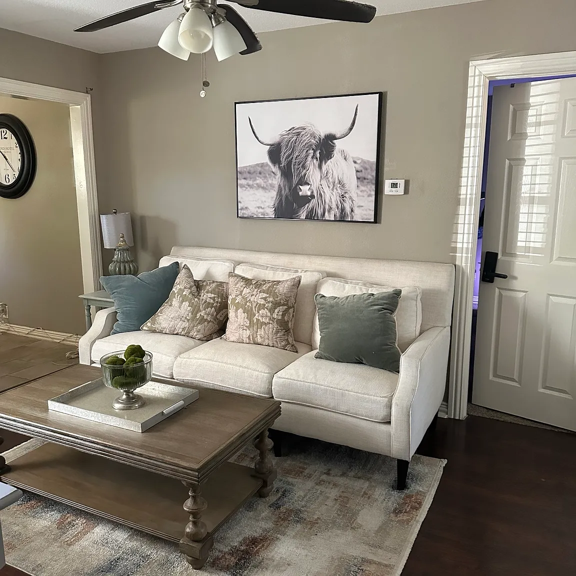 406 West Daugherty Drive - 2 — Photo 1