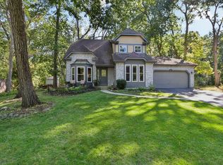 1117 Oak Ridge Dr, Streamwood, IL 60107