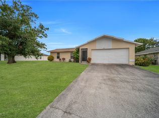 1412 NW 10th St, Cape Coral, FL 33993