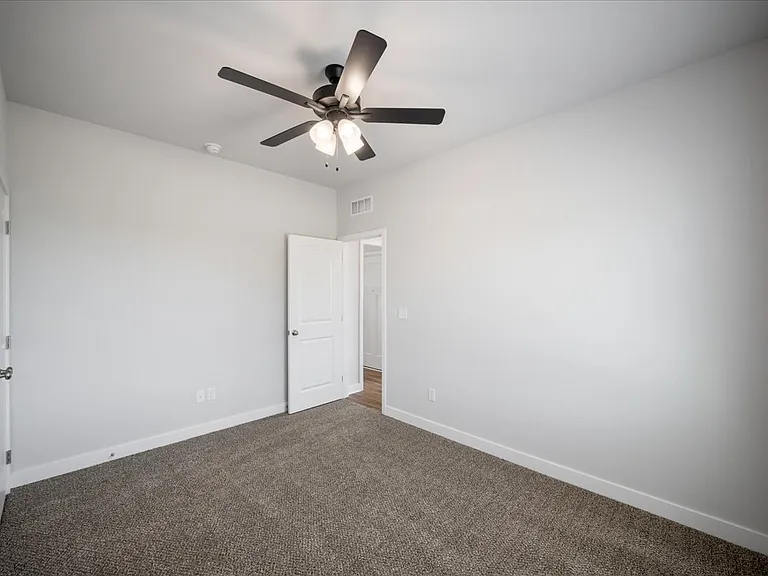 Barry West Townhomes — Photo 72