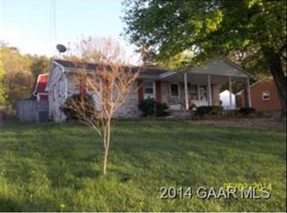 1030 S Winchester Ave, Waynesboro, VA 22980