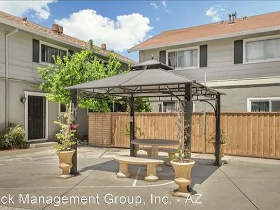 3rd image of 3501 Lafayette St APT 15
