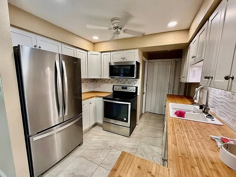 110 Texas Rd — Photo 15