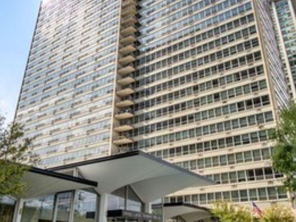 1st image of 3550 N Lake Shore Dr APT 917