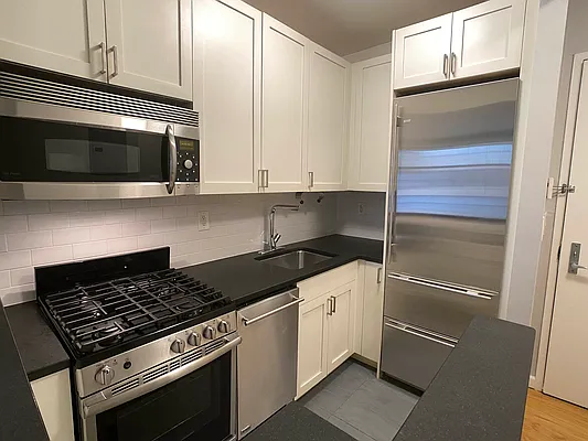 Rented by Tourma Realty LLC | media 14