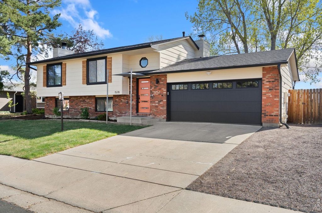 1578 S Del Norte Ave