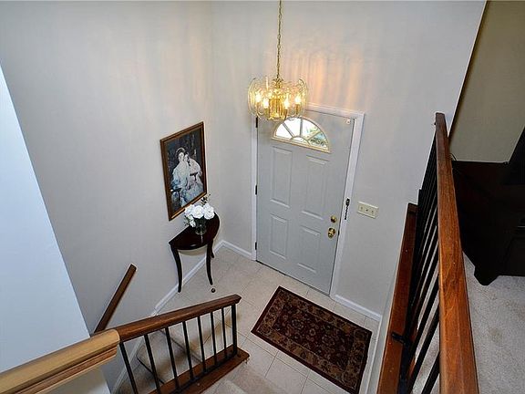 2nd image of 477 Tivoli Rd
