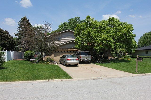 1st image of 6350 Carol Ln