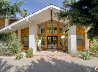 4915 Winnetka Ave, Woodland Hills, CA 91364