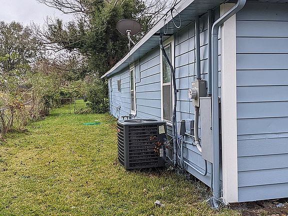 3rd image of 1103 Johnson Ave