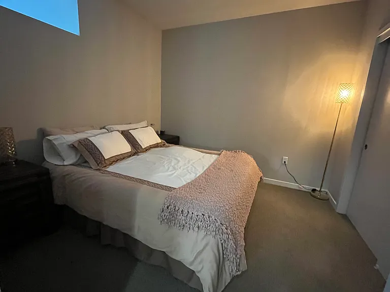 Makati Cir — Photo 11