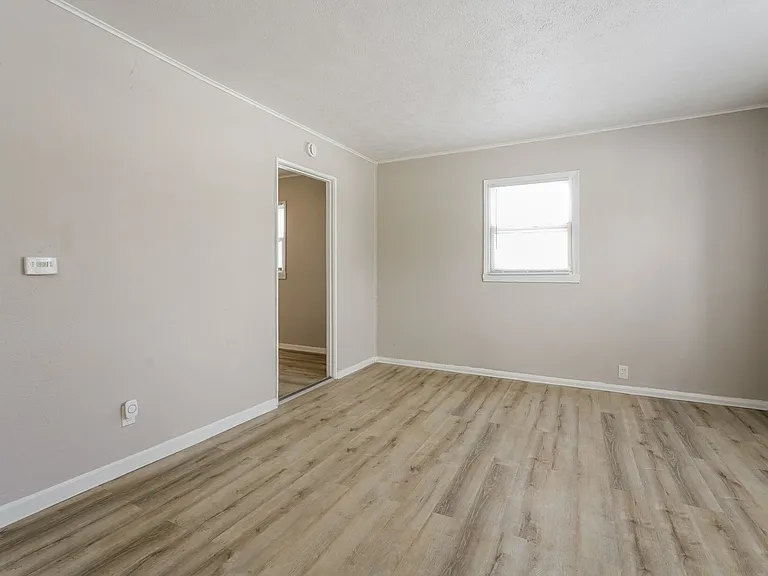 1793949_020_living_room_13574700.jpg