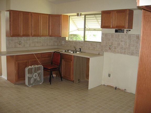2nd image of 3340 Lan Dr