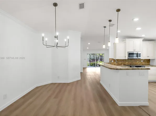 5621 NW 117th Ave, Coral Springs, FL 33076