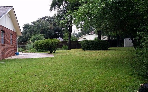3rd image of 220 Hudson Dr NW