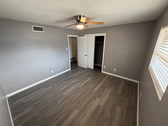 3rd image of 609 S Plains Park Dr