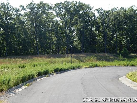 4th image of Parkside Village Ct