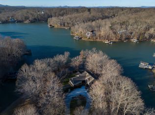113 Land Harbor Ln, Moneta, VA 24121