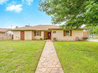 649 Tena Ct, Burleson, TX 76028