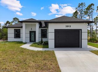 3913 4th St SW, Lehigh Acres, FL 33976
