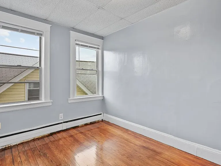 30 Clematis St — Photo 11